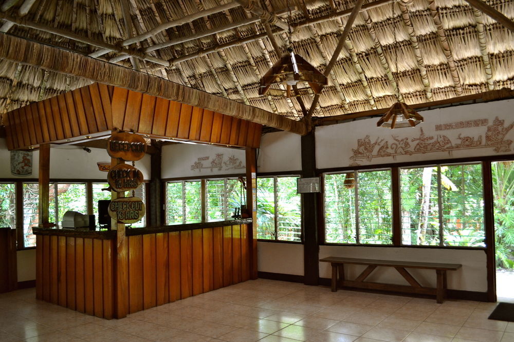 蒂卡尔丛林小屋酒店 外观 照片